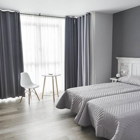 Hotel Mica Palas de Rei Luaran gambar