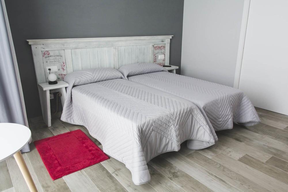 Hotel Mica Palas de Rei Luaran gambar